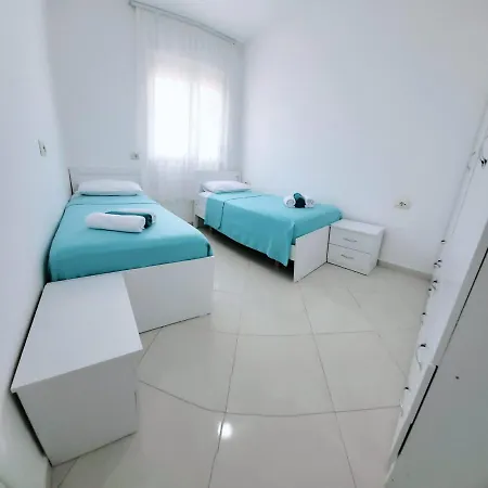 Habitación en casa particular With Breathtaking View Just 10 Mins From The Center *