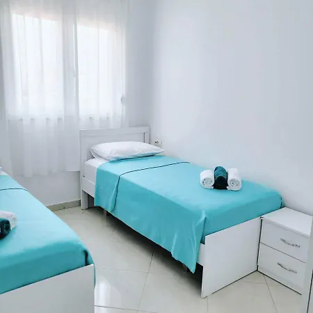 Accommodatie bij particulieren With Breathtaking View Just 10 Mins From The Center *